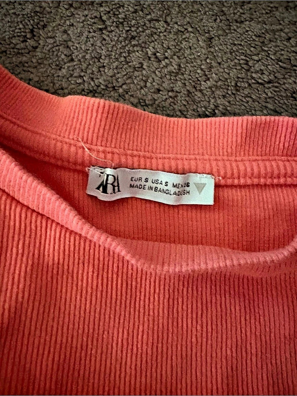 Zara Ribbed Ruffle Sleeve Top in Pink Size Medium - Picture 3 of 3